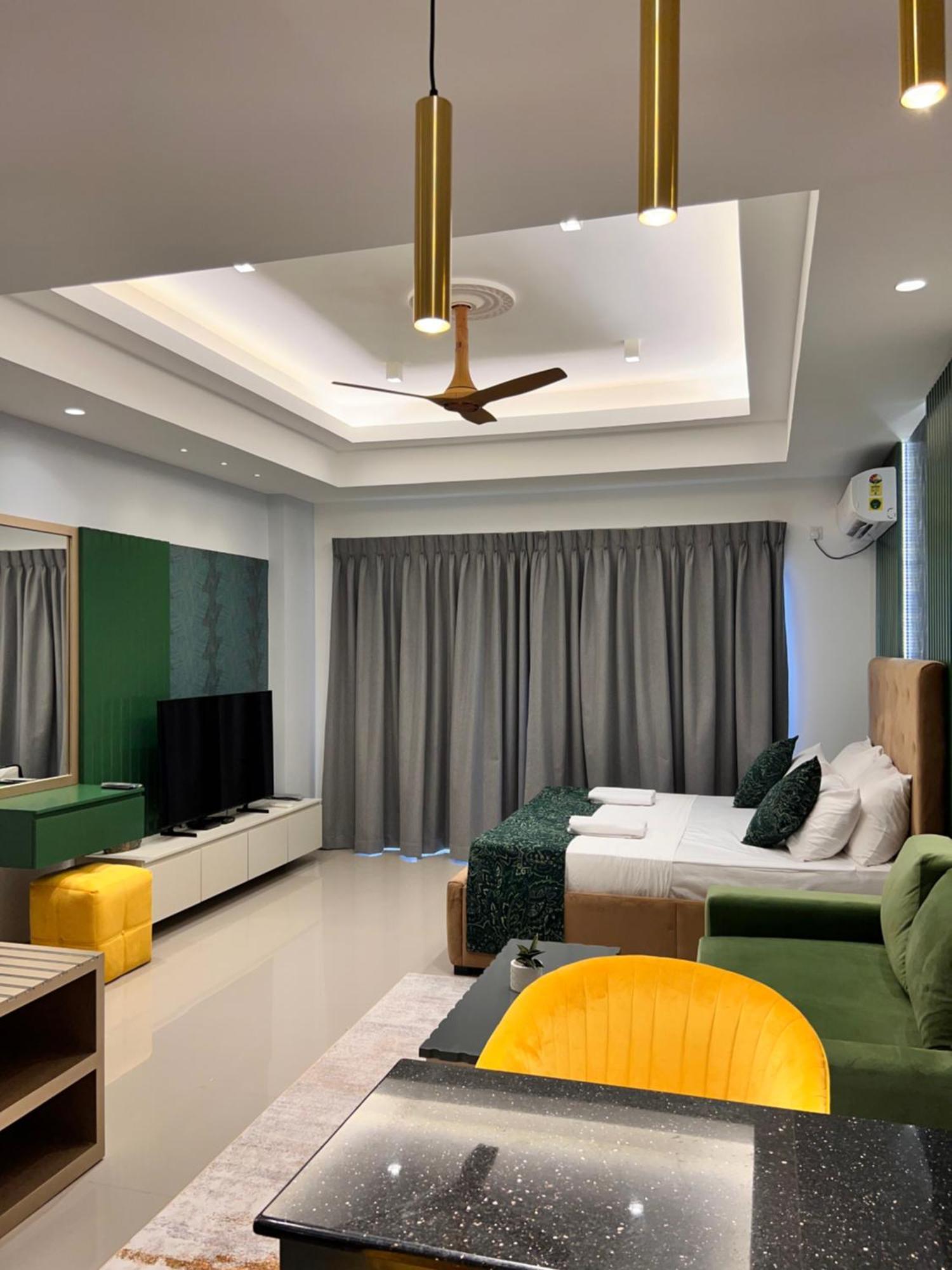 Ocean Breeze Negombo- Tidesend Luxury Beach Apartments Dış mekan fotoğraf