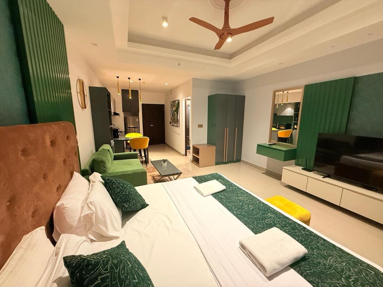 Ocean Breeze Negombo- Tidesend Luxury Beach Apartments Dış mekan fotoğraf